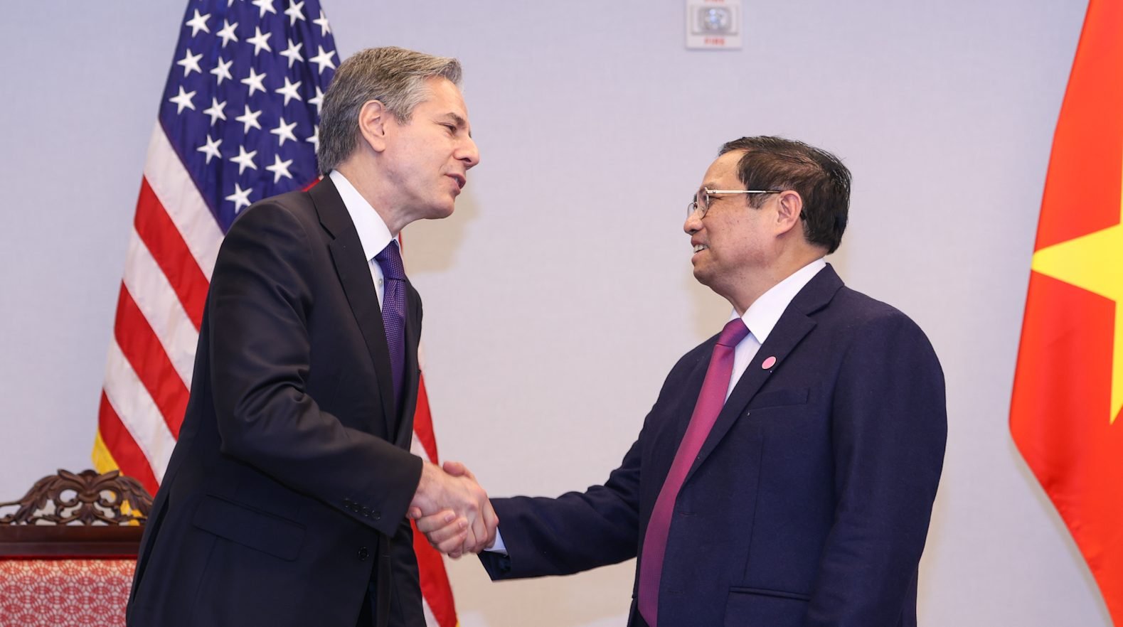 Bộ trưởng Ngoại giao Hoa Kỳ Blinken tới Hà Nội, bắt đầu chuyến thăm Việt Nam